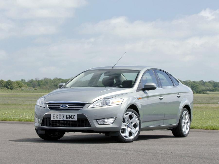  Ford Mondeo Sedan 2007 года  (UK) (фото 7 из 8)